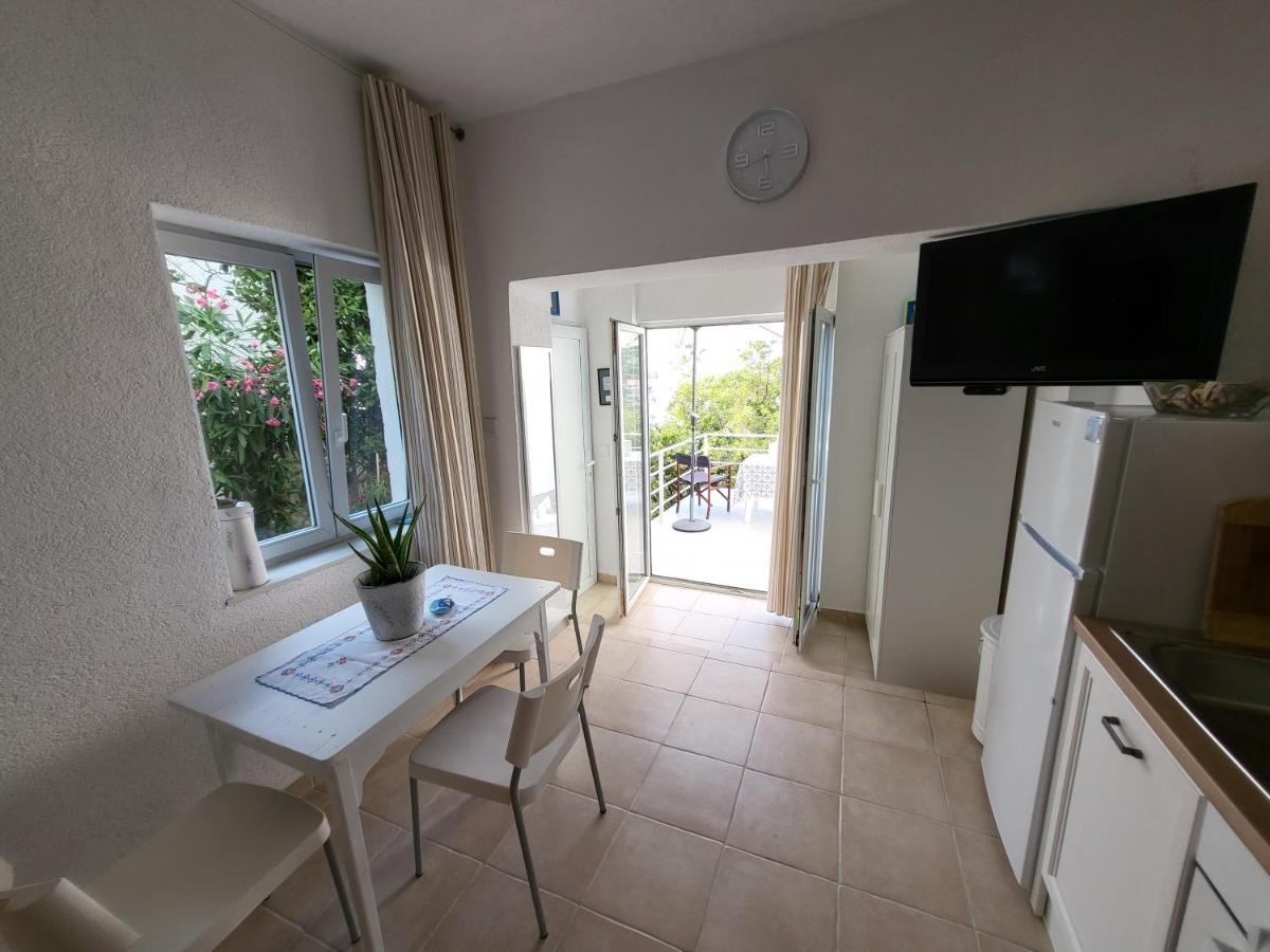 Apartment Stipe Donja Klada Exteriör bild